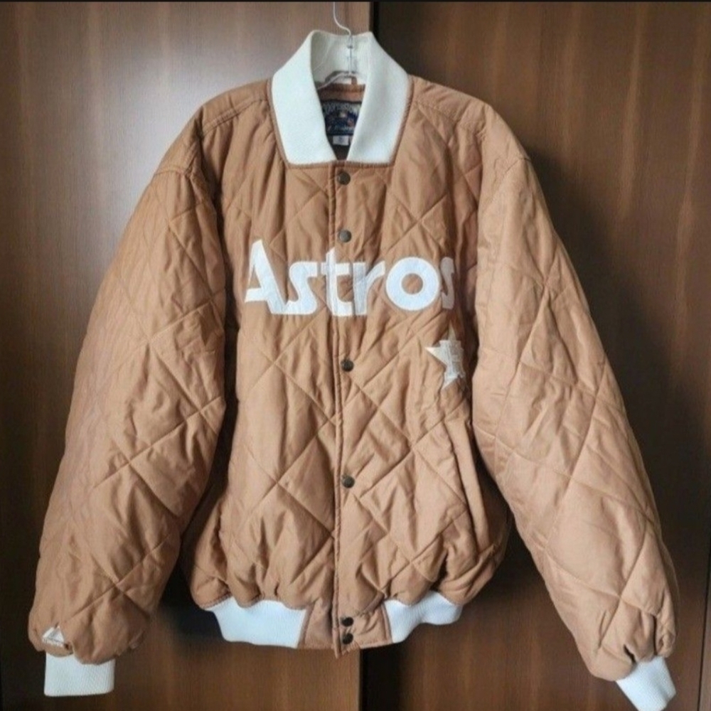 Majestic Astros Quilted Bomber Jacket in Tan and White